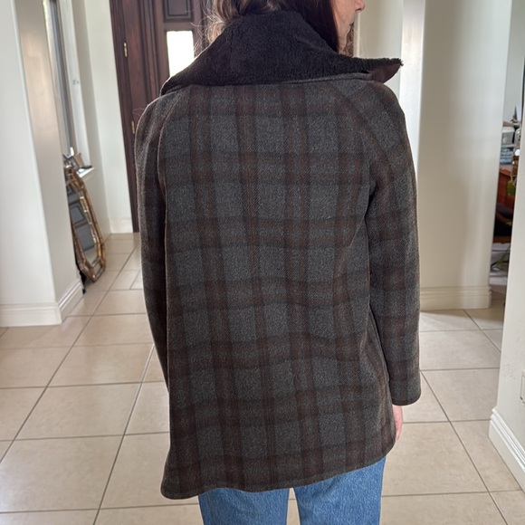 Plaid Double-Breasted Jacket with removable sheepskin collar - Picture 3 of 6